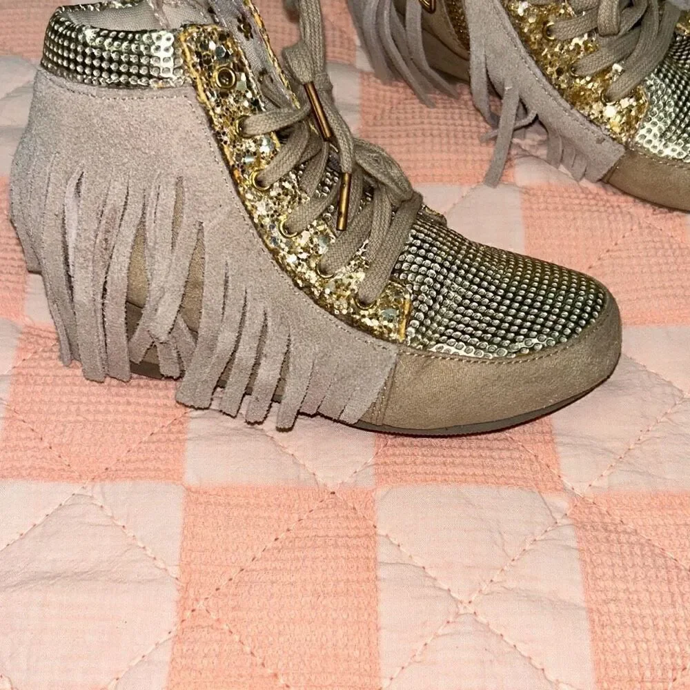 Joyfolie fringe booties sz 9